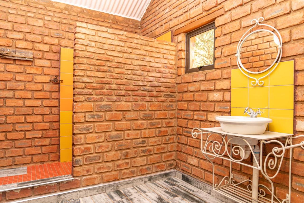 Otavi Vineyards Self-Catering & Camping Экстерьер фото